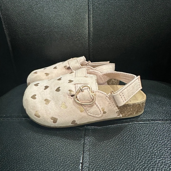 Faux-Suede Buckled Clog Shoes for Toddler Girls - Picture 2 of 4